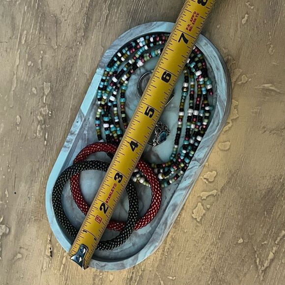 Handcrafted Resin Oval Tray - Picture 4 of 9